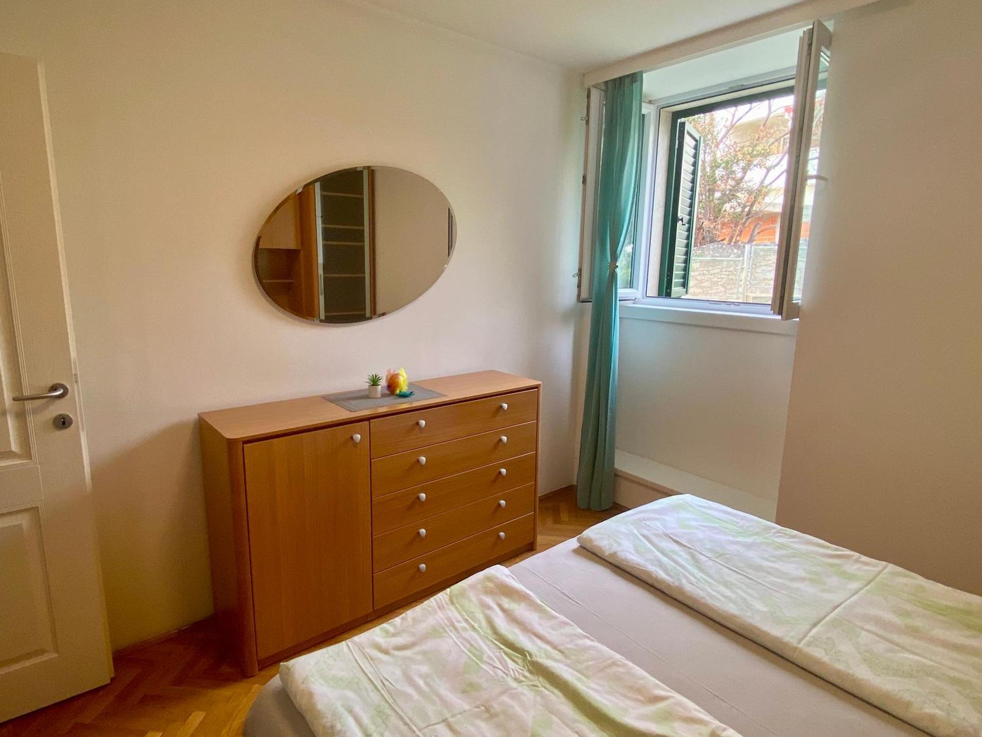 Apartment Simon - Old Stone Charm, Central Bol Life 外观 照片