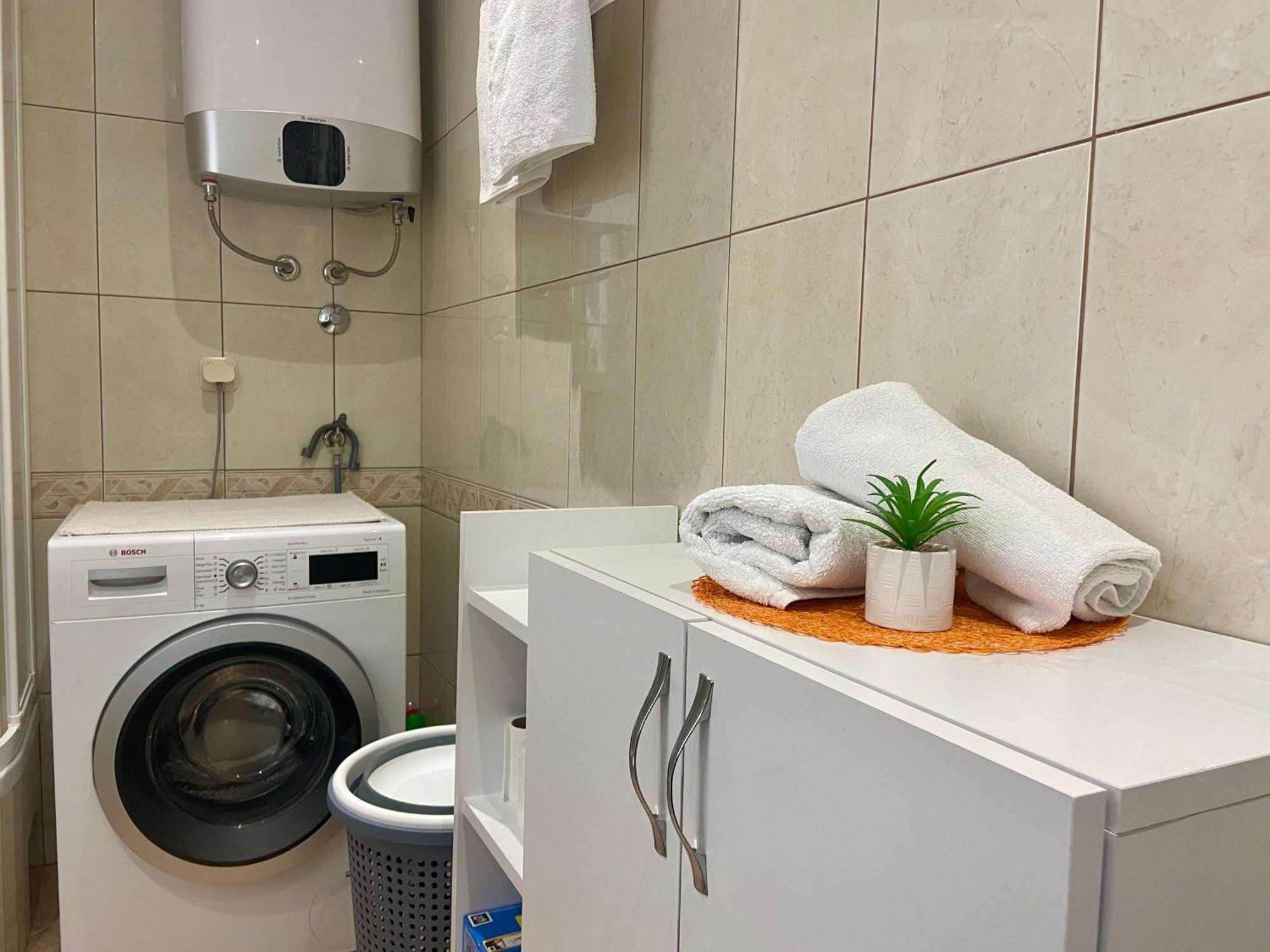 Apartment Simon - Old Stone Charm, Central Bol Life 外观 照片