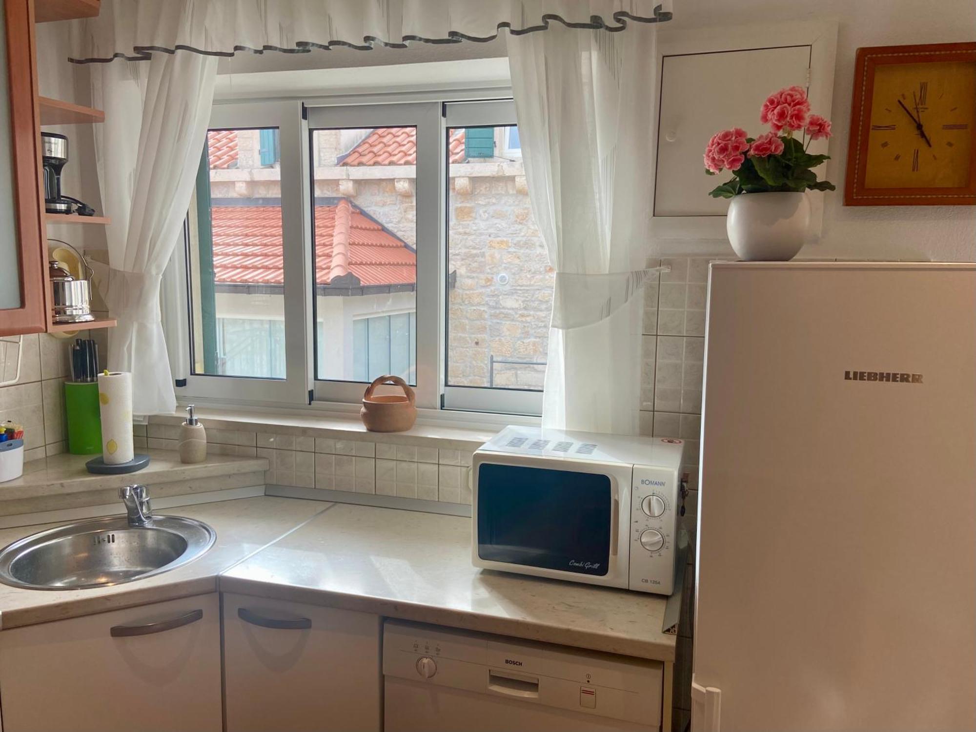 Apartment Simon - Old Stone Charm, Central Bol Life 外观 照片